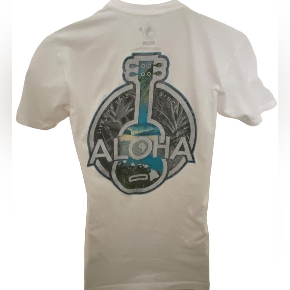 T&C Surf Designs Hawaii “Live Like This” Aloha Tee Shirt Men S Small